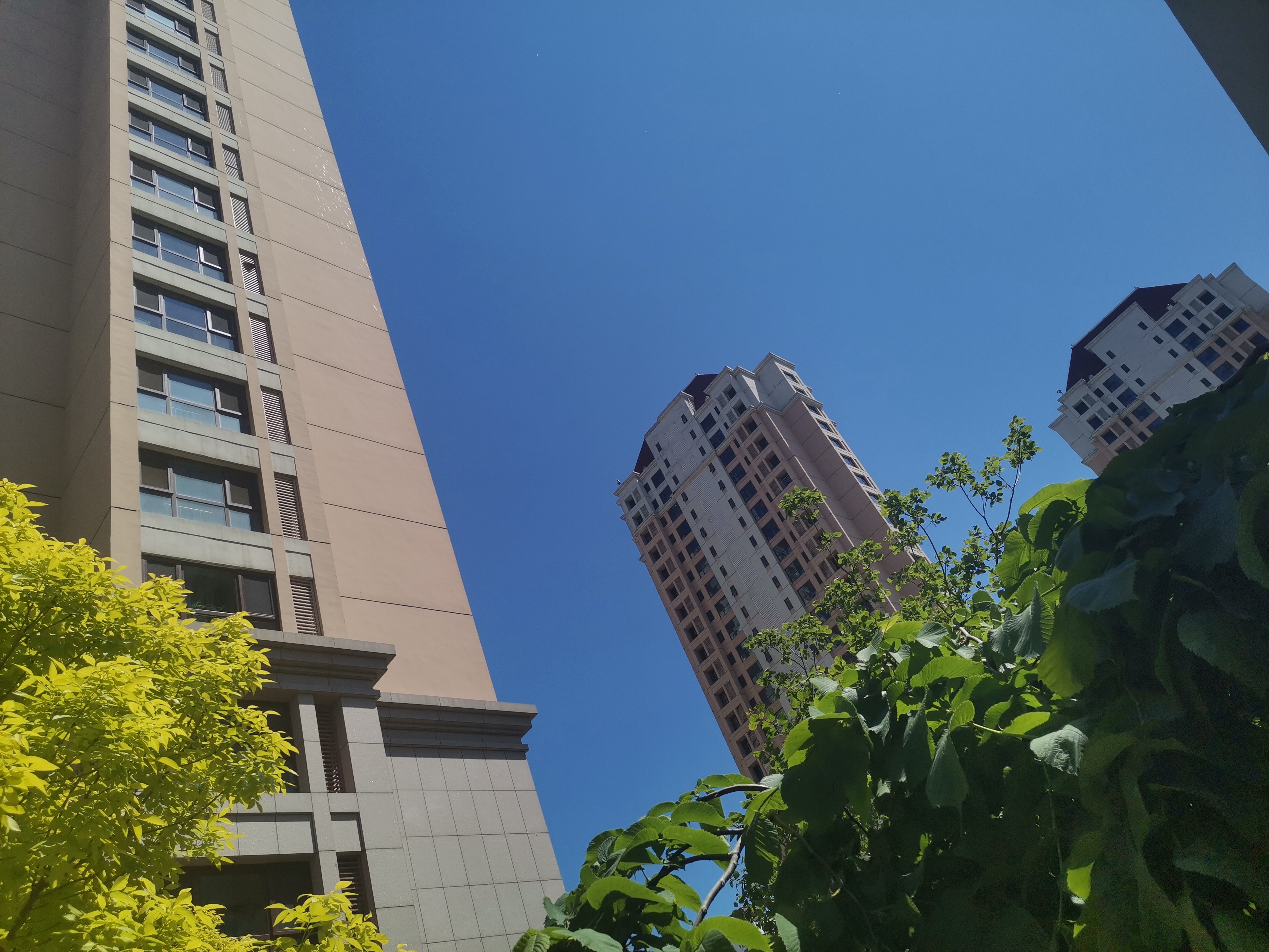 天津 ·  公司社区 · 天空 · 202204301329