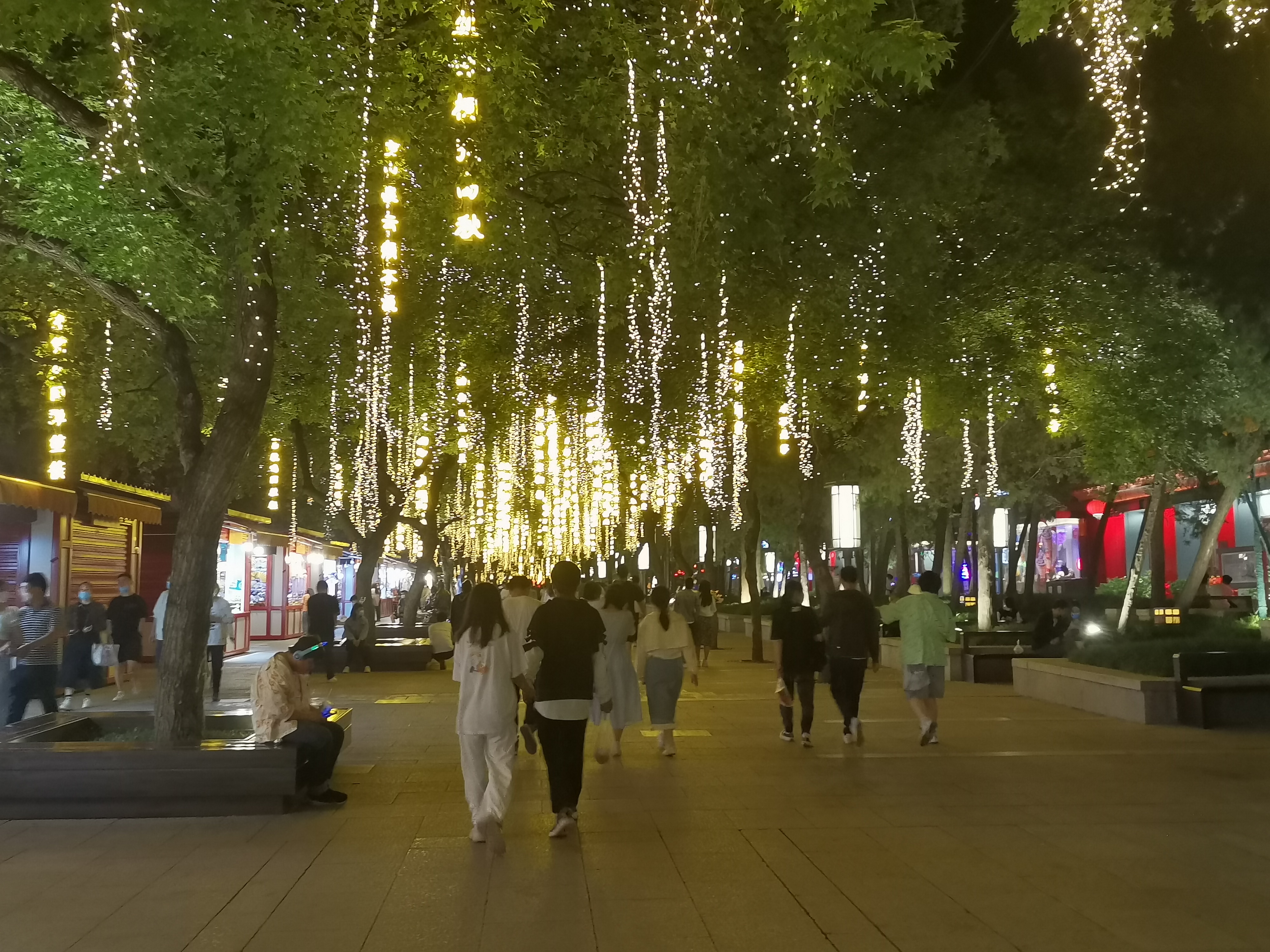 西安 · 大唐不夜城 · 和她